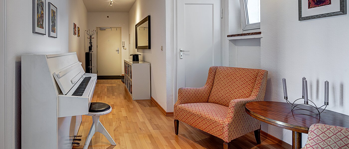 appartamento München Schwabing (links der Leopoldstraße) 04 ingresso/corridioio 10852