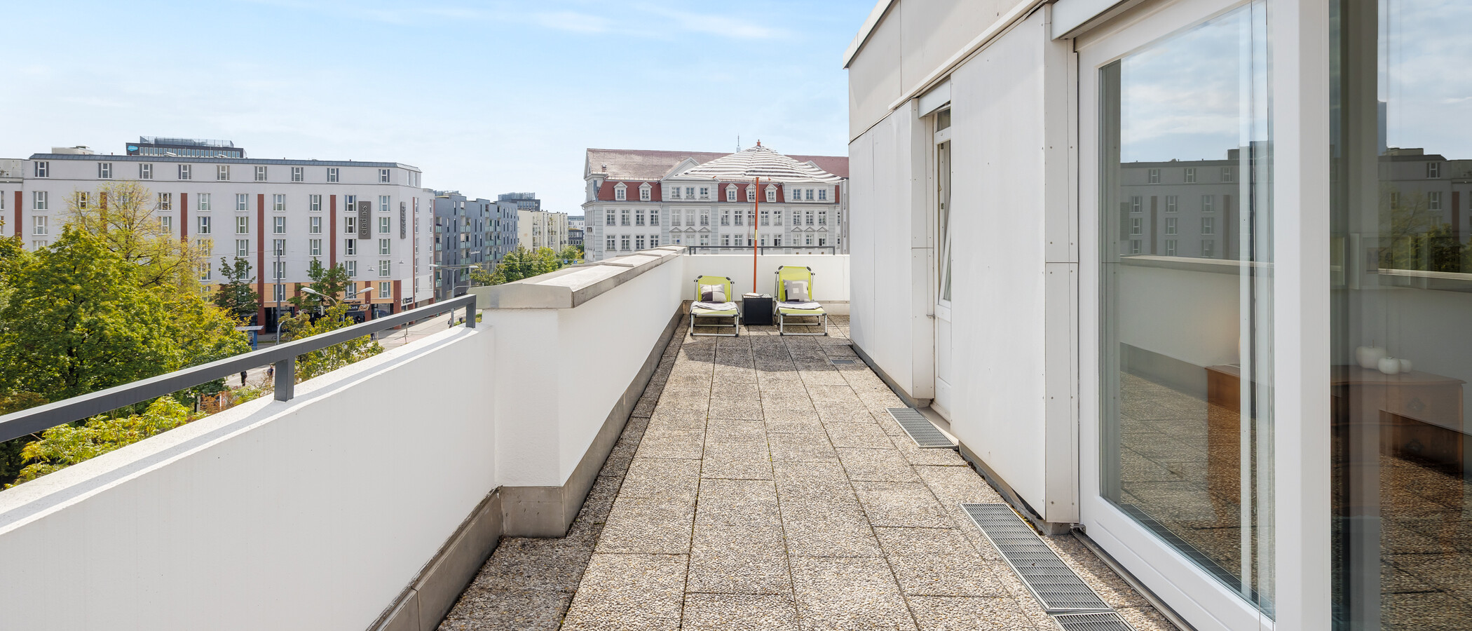 appartamento München Neuhausen 03 terrazza sul tetto 10865