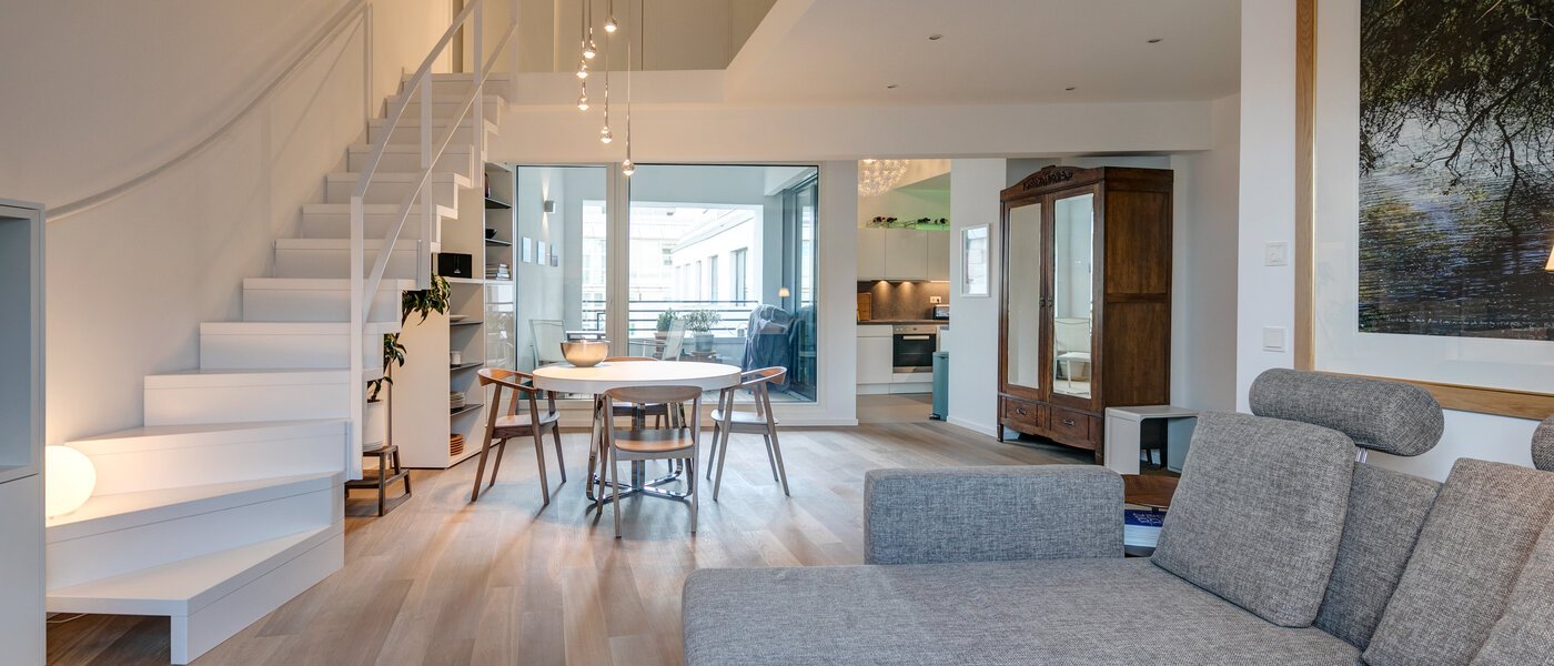 appartamento con galleria München Maxvorstadt 03 soggiorno 10881