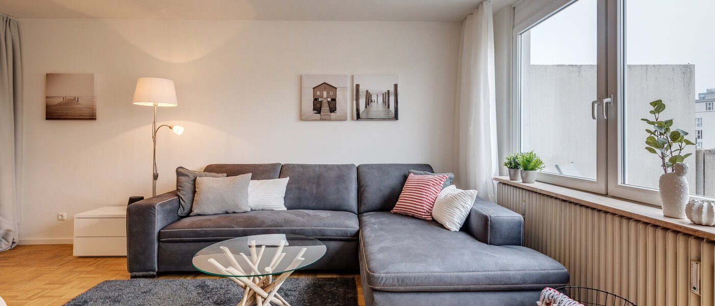 appartamento München Neuhausen 04 soggiorno 10941