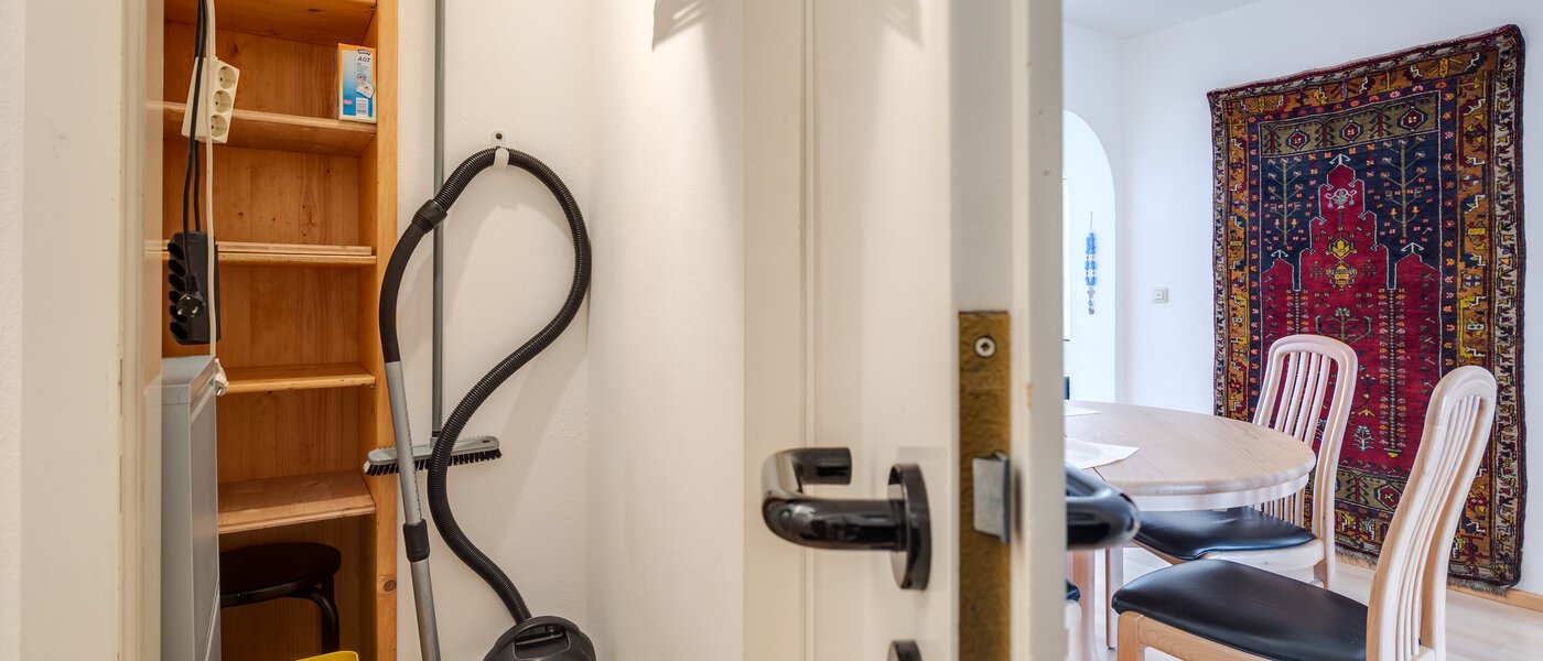 appartamento München Johanneskirchen 01 ripostiglio 10948