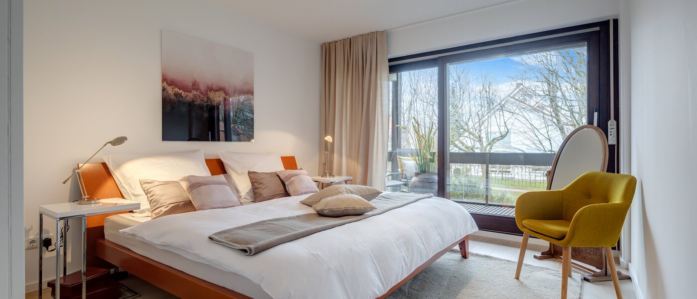 maisonette München Oberföhring 01 camera da letto 10997