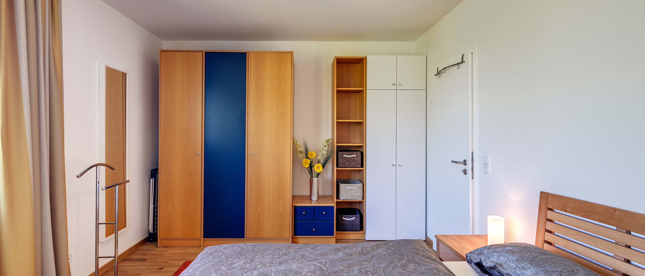 appartamento München Neuhausen 04 camera da letto 11009