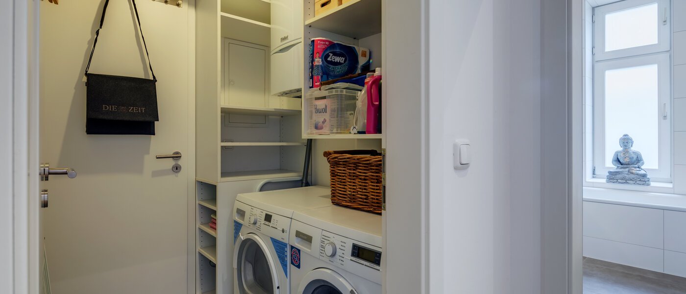 appartamento München Neuhausen 01 ripostiglio 11045