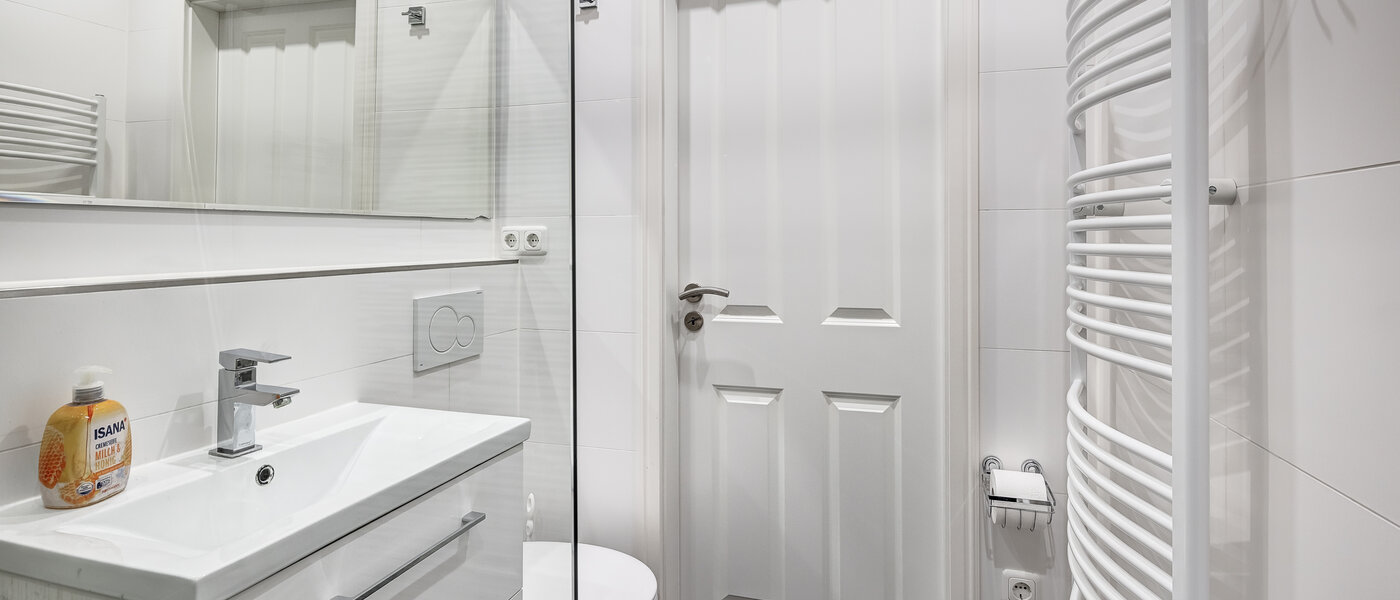 appartamento München Arabellapark 02 bagno 11073