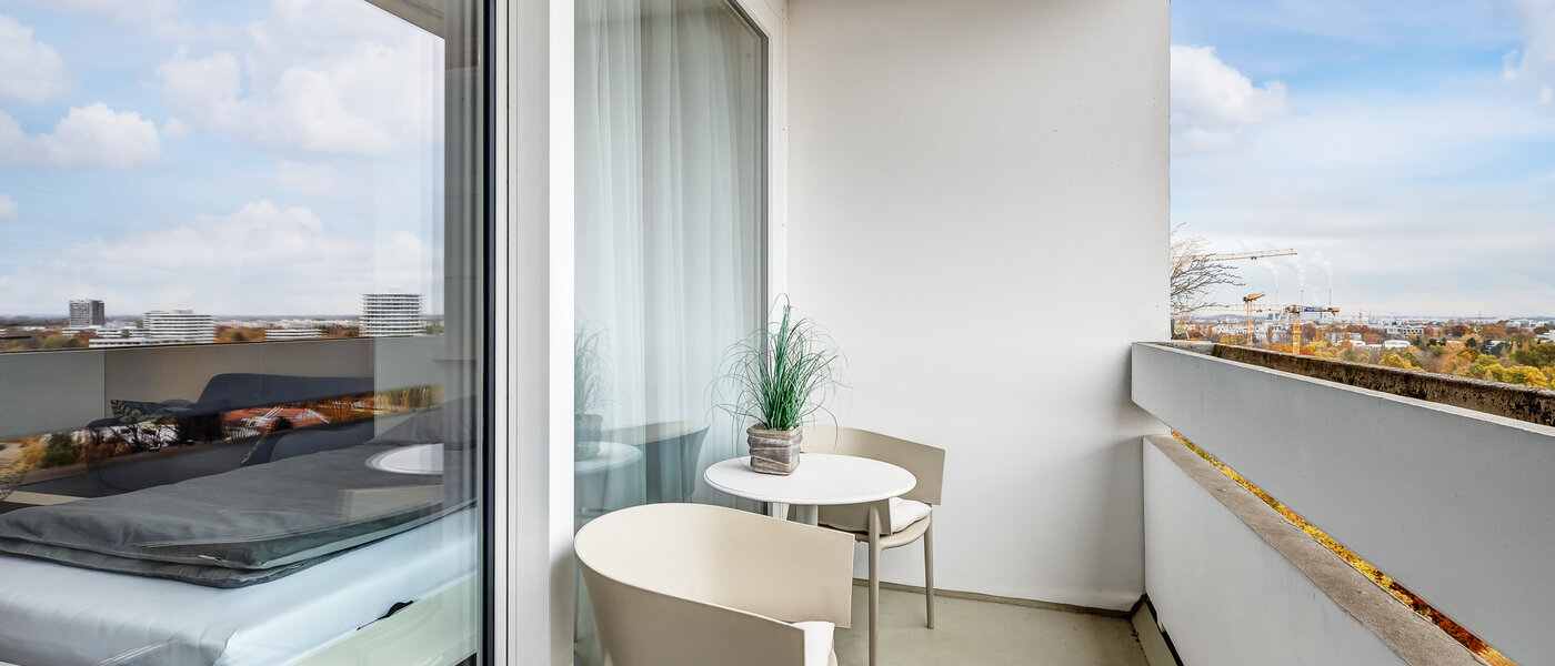 appartamento München Arabellapark 01 balcone 11073