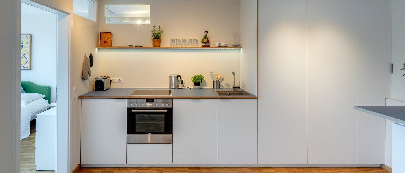 attico con terrazzo München Bogenhausen 02 cucina 11076