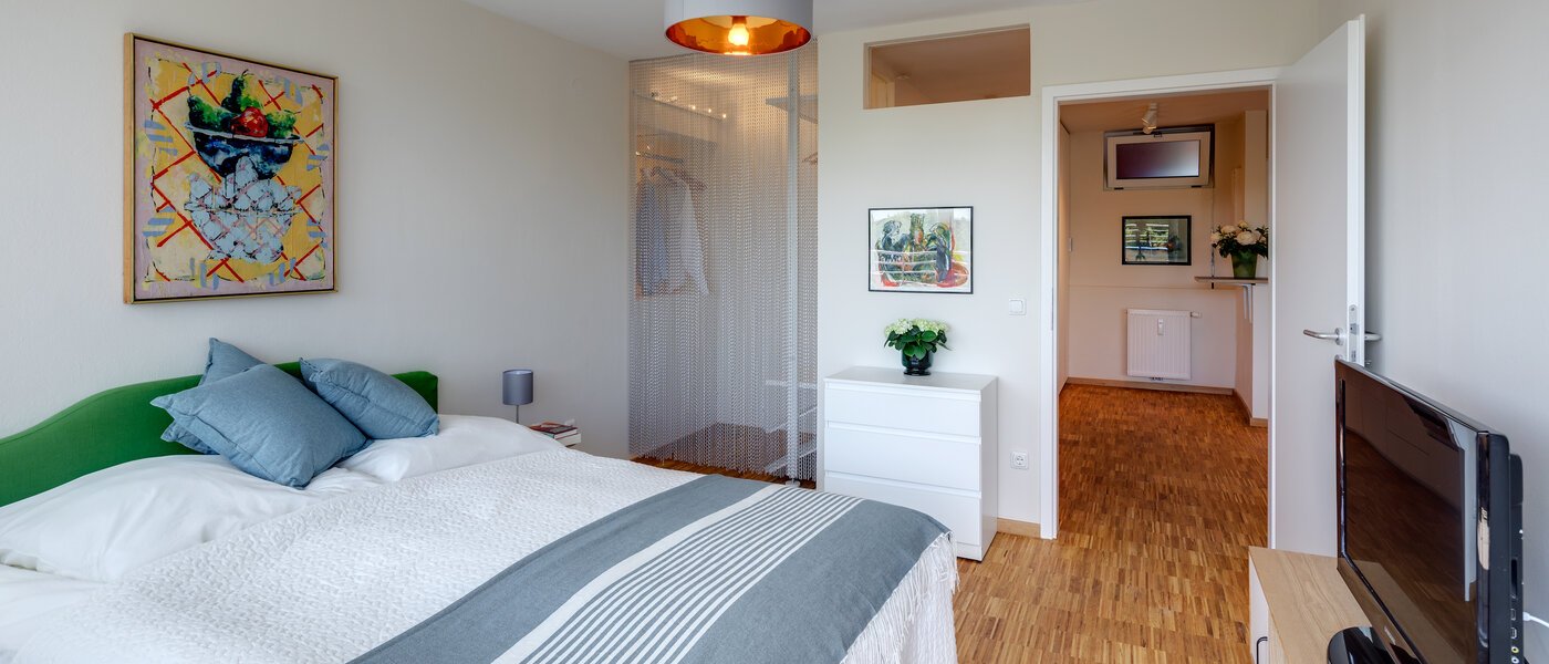 attico con terrazzo München Bogenhausen 03 camera da letto 11076