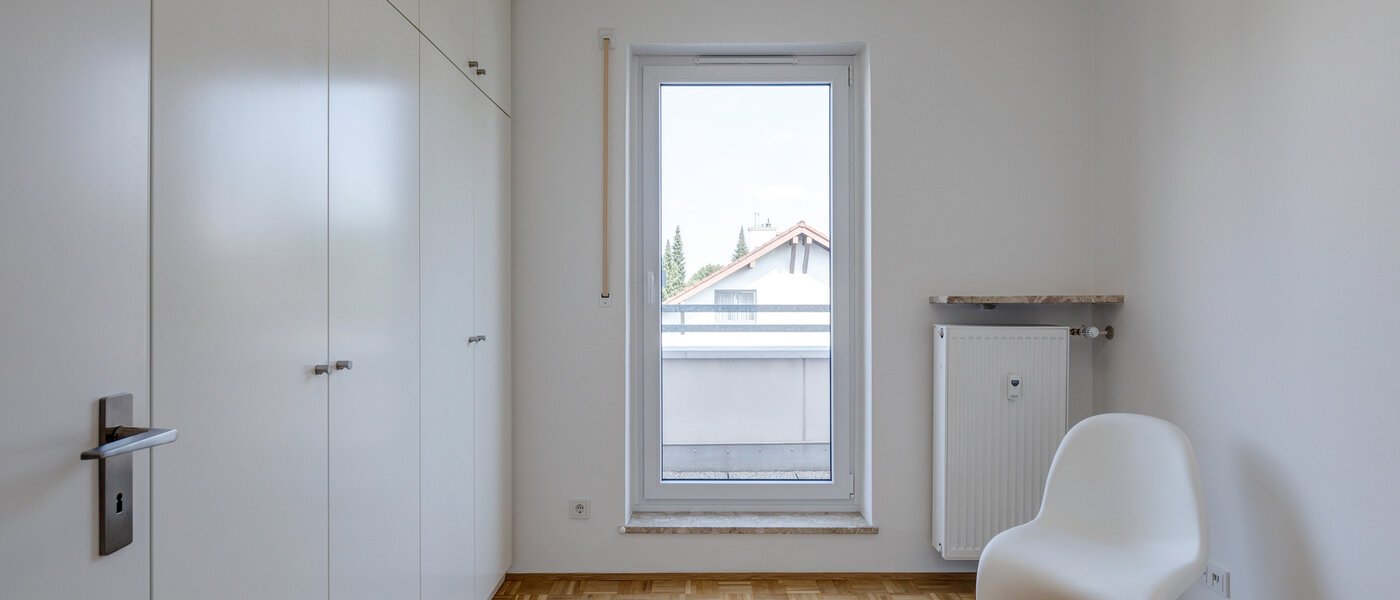 attico con terrazzo München Fasangarten 01 stanza armadio  11218