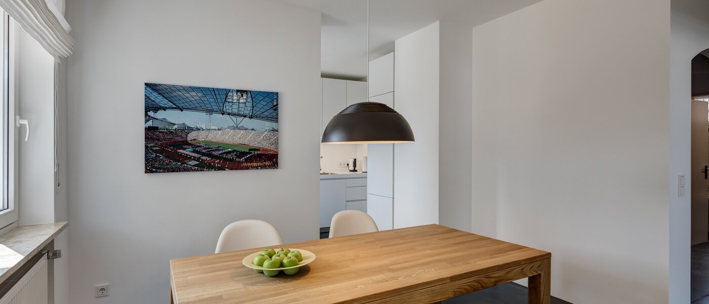 attico con terrazzo München Fasangarten 01 zona pranzo 11218