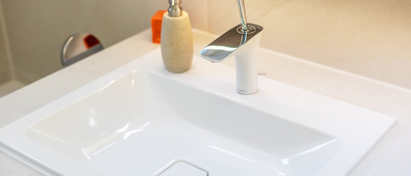 attico con terrazzo München Arabellapark 02 bagno 11226