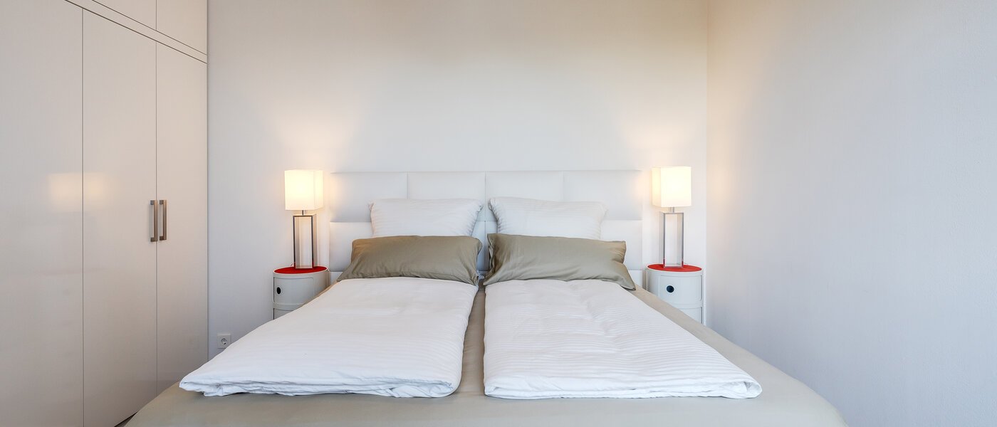 attico con terrazzo München Arabellapark 01 camera da letto 11226