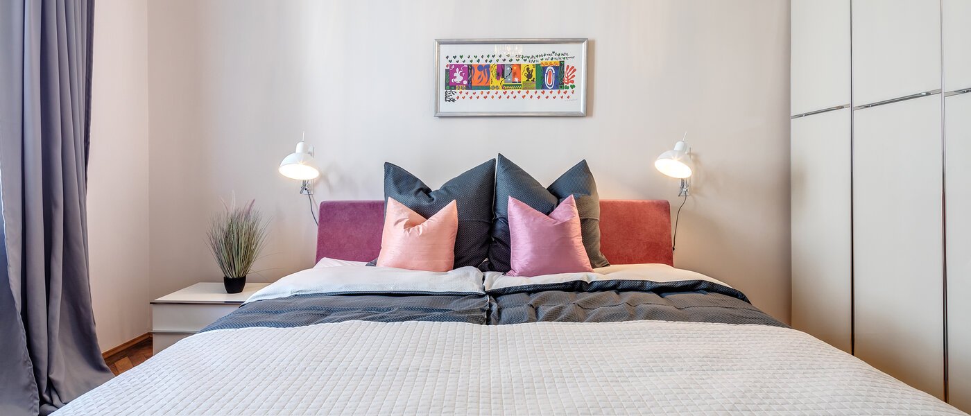 appartamento München Glockenbachviertel 01 camera da letto 11255