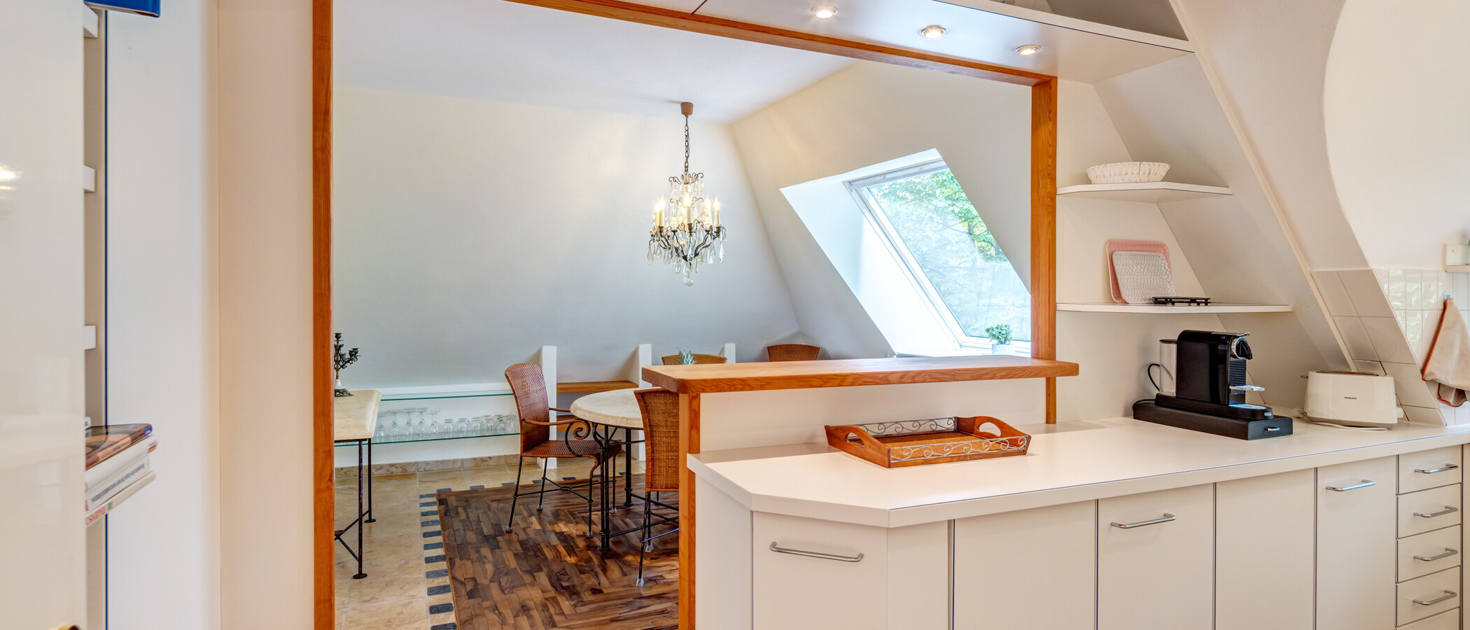 attico con terrazzo München Menterschwaige 02 cucina 11267