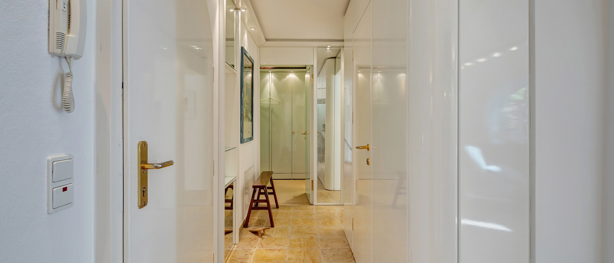 attico con terrazzo München Menterschwaige 01 ingresso/corridioio 11267