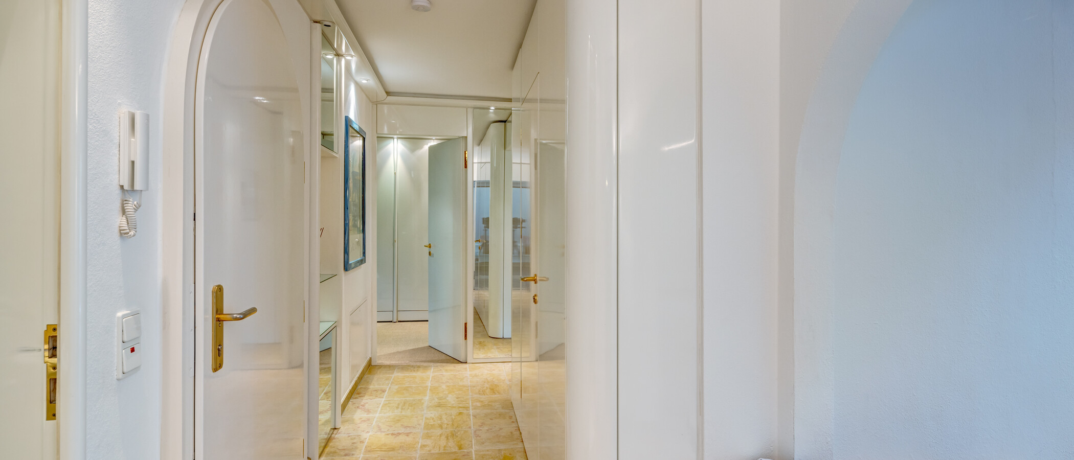 attico con terrazzo München Menterschwaige 01 ingresso/corridioio 11267