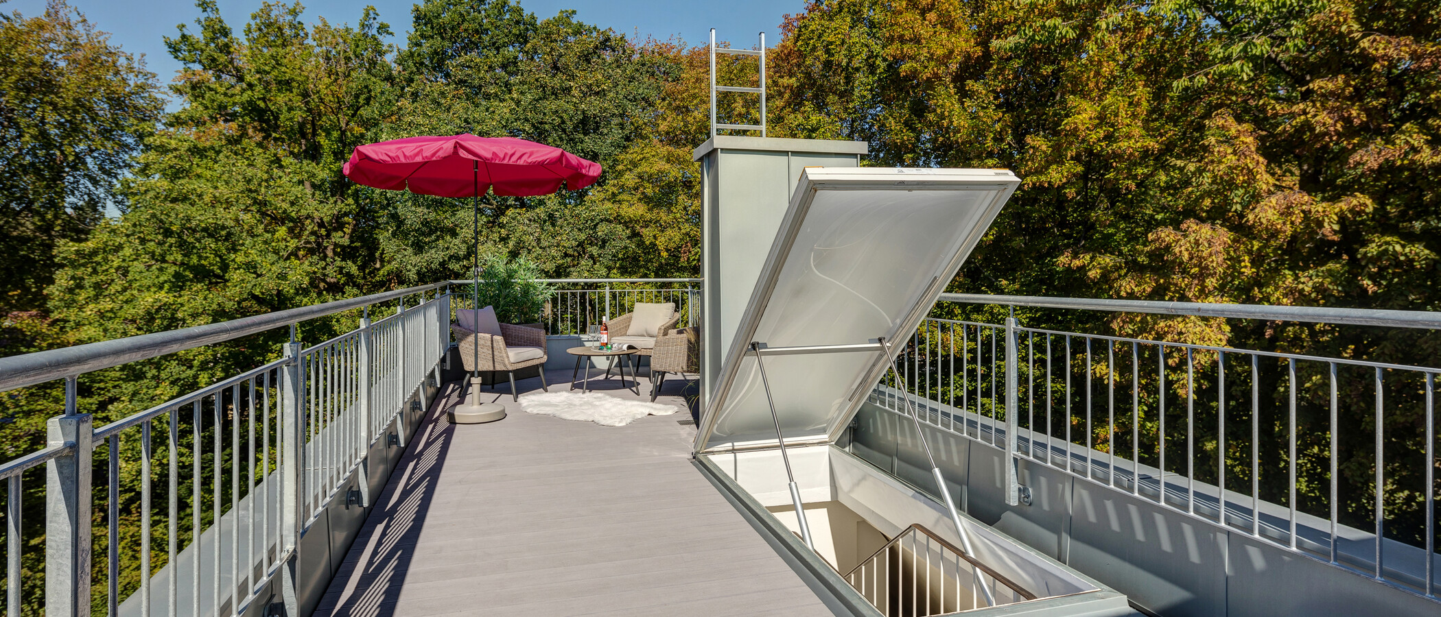 attico con terrazzo München Menterschwaige 01 terrazza sul tetto 11267
