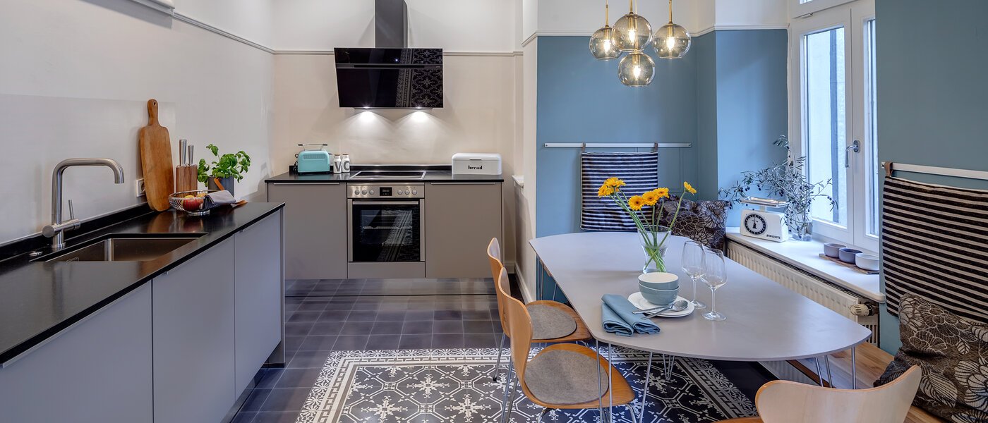 appartamento München Glockenbachviertel 01 cucina 11352