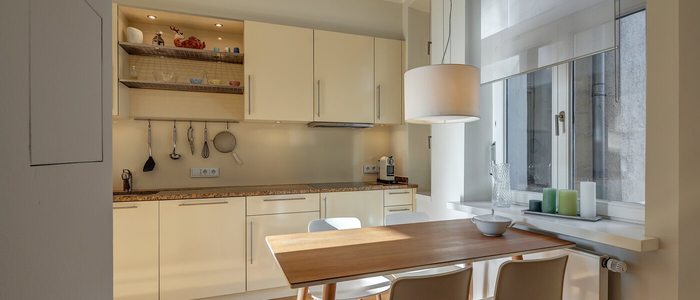 appartamento München Glockenbachviertel 01 cucina 11395