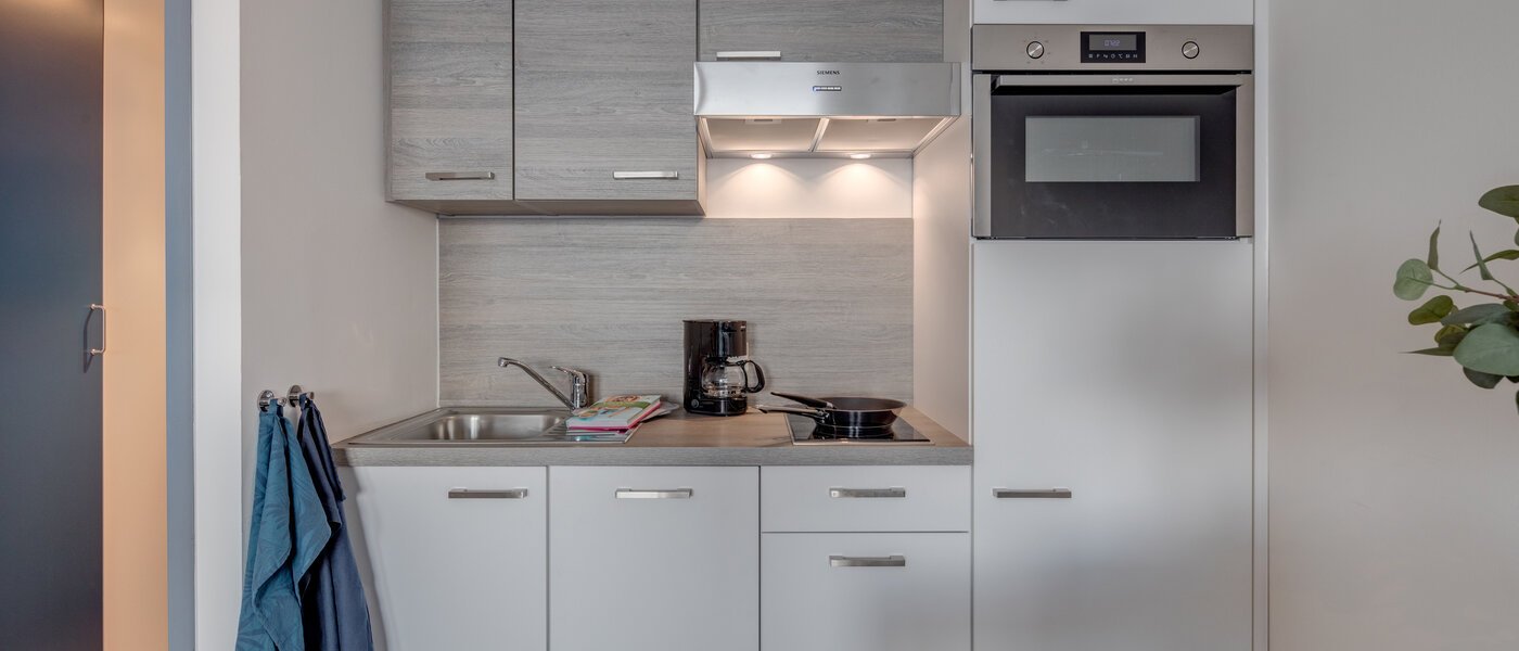 appartamento München Arabellapark 01 cucina 11422