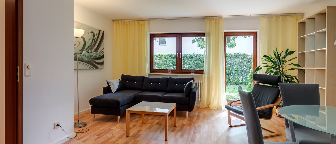 appartamento München Harlaching 02 soggiorno 1155