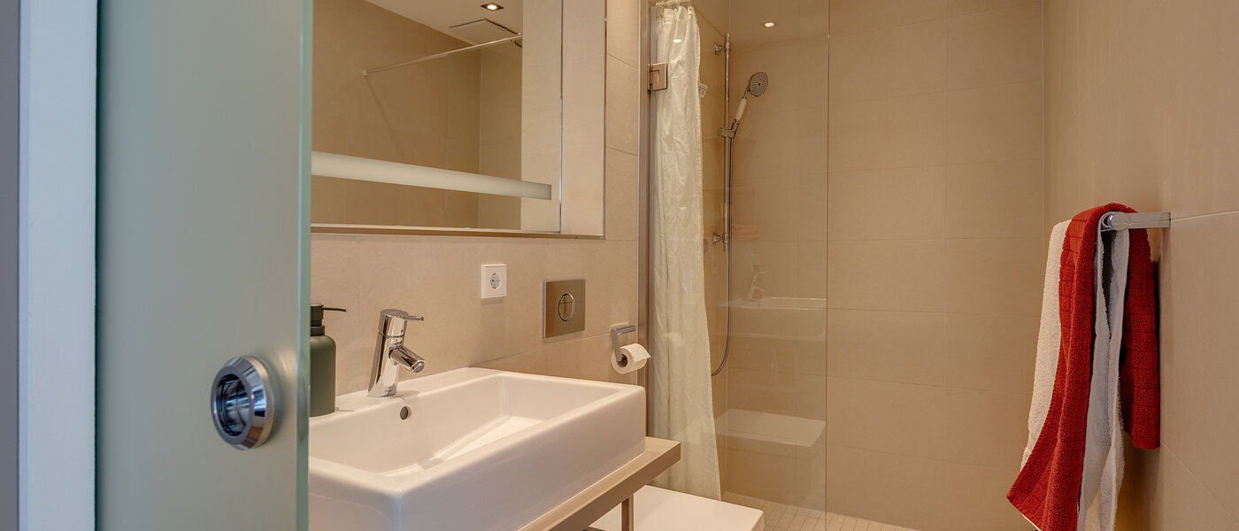 abitazione München Bogenhausen 01 bagno 11603