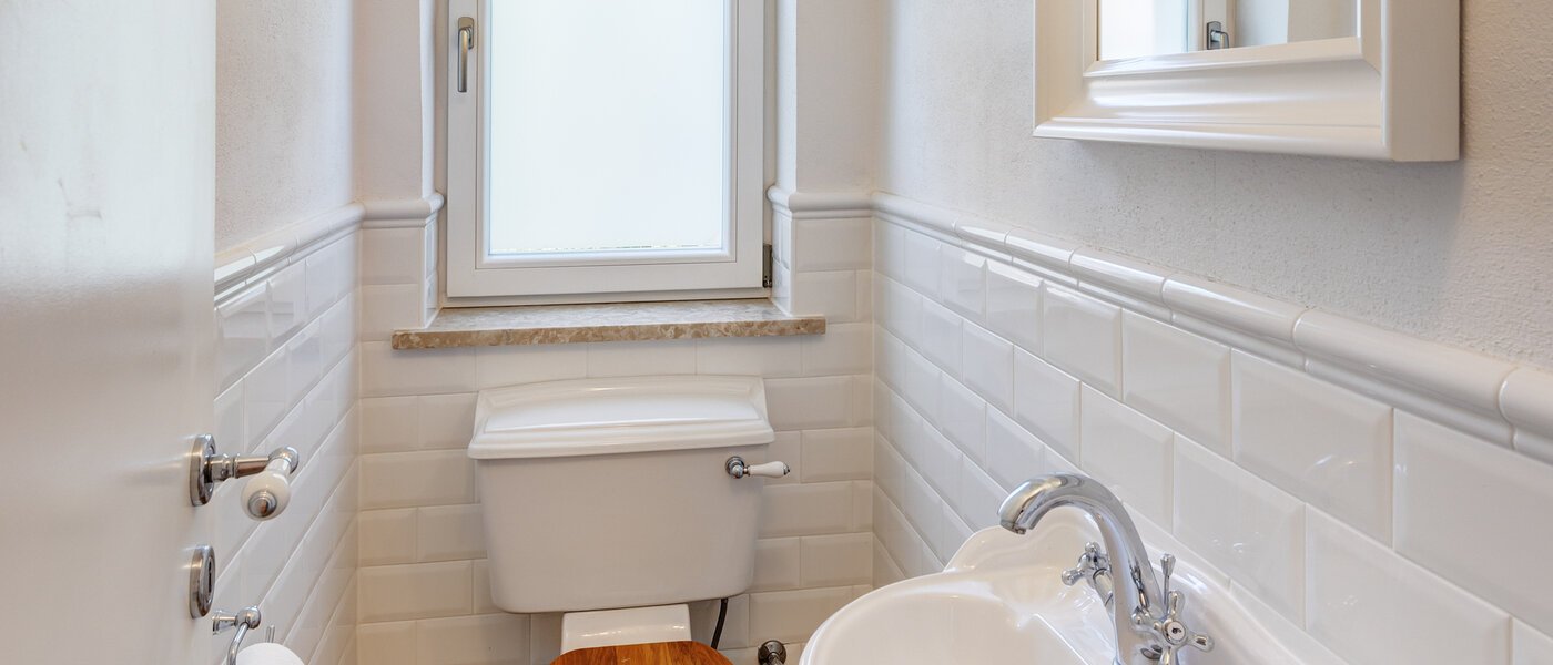 appartamento con giardino Feldafing 01 toilette per gli ospiti 11698