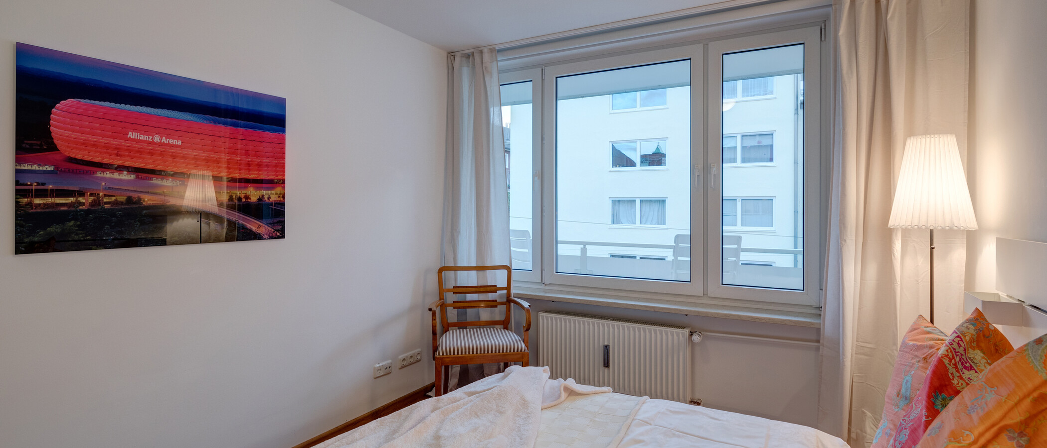 appartamento München Schwabing (links der Leopoldstraße) 02 camera da letto 11895