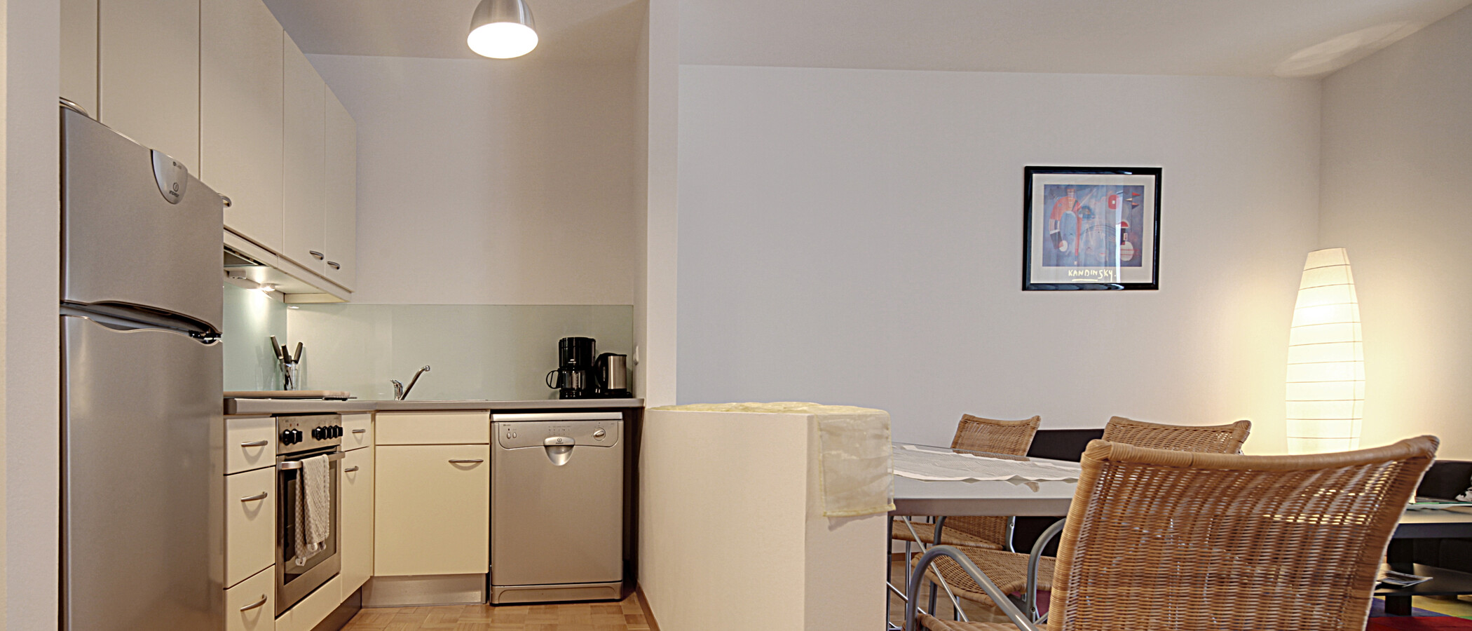 appartamento München Schwabing (links der Leopoldstraße) 01 cucina 1191