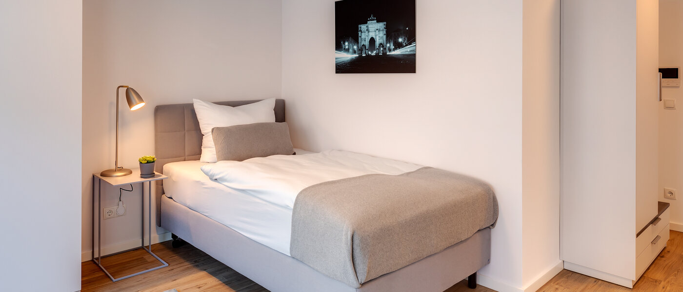 abitazione München Milbertshofen 01 zona notte 11972