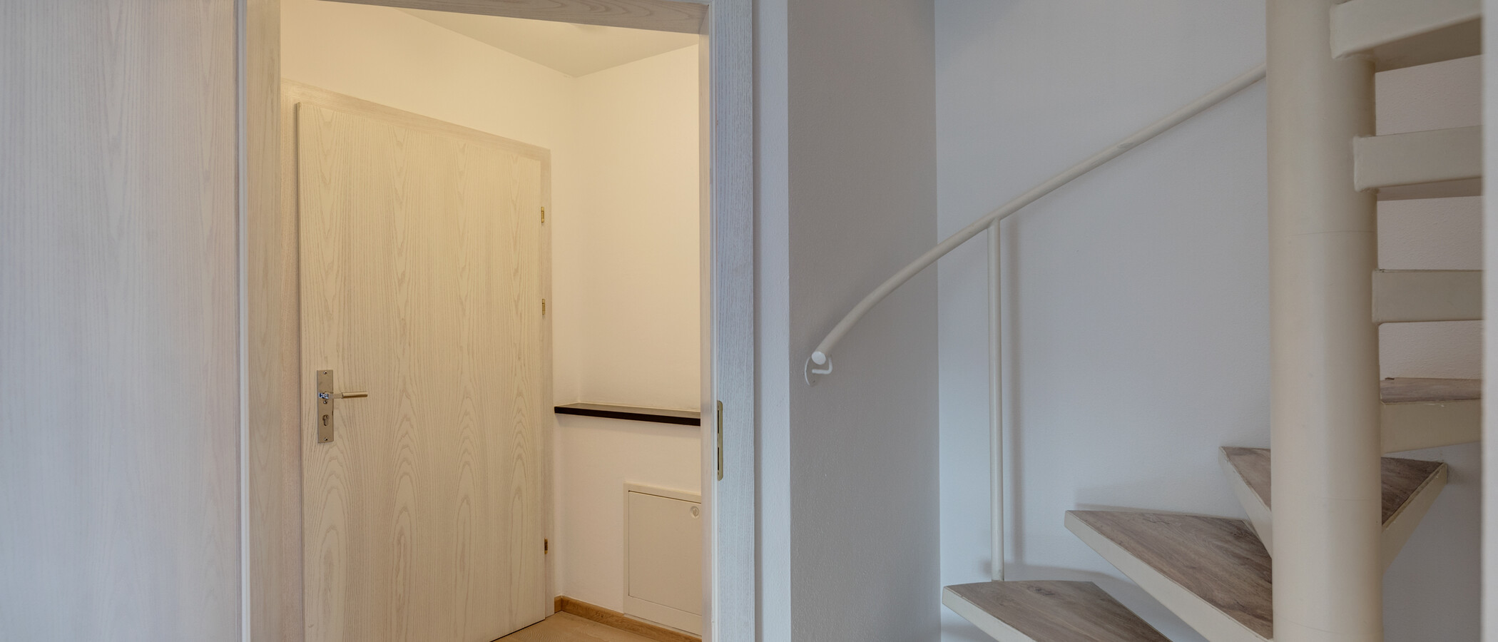 appartamento con galleria Pullach im Isartal 01 ingresso/corridioio 12007