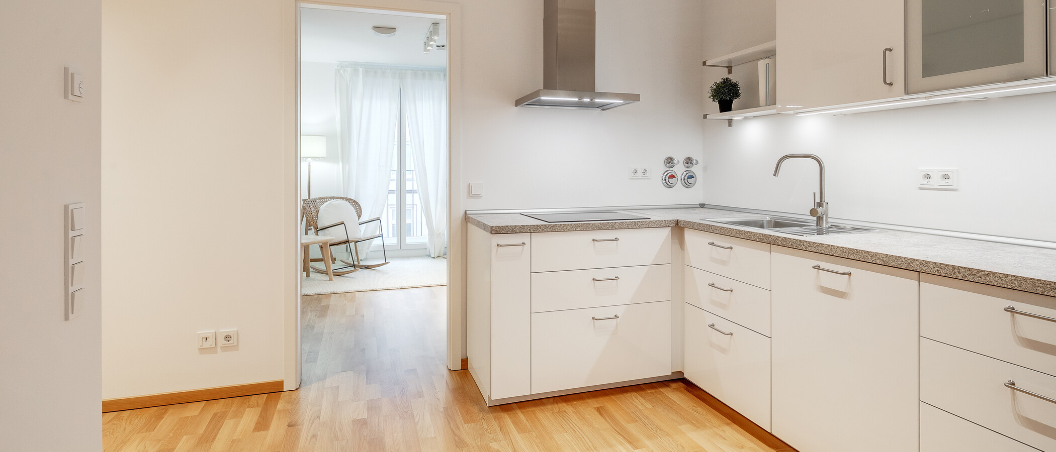 appartamento München Maxvorstadt 02 cucina 12025