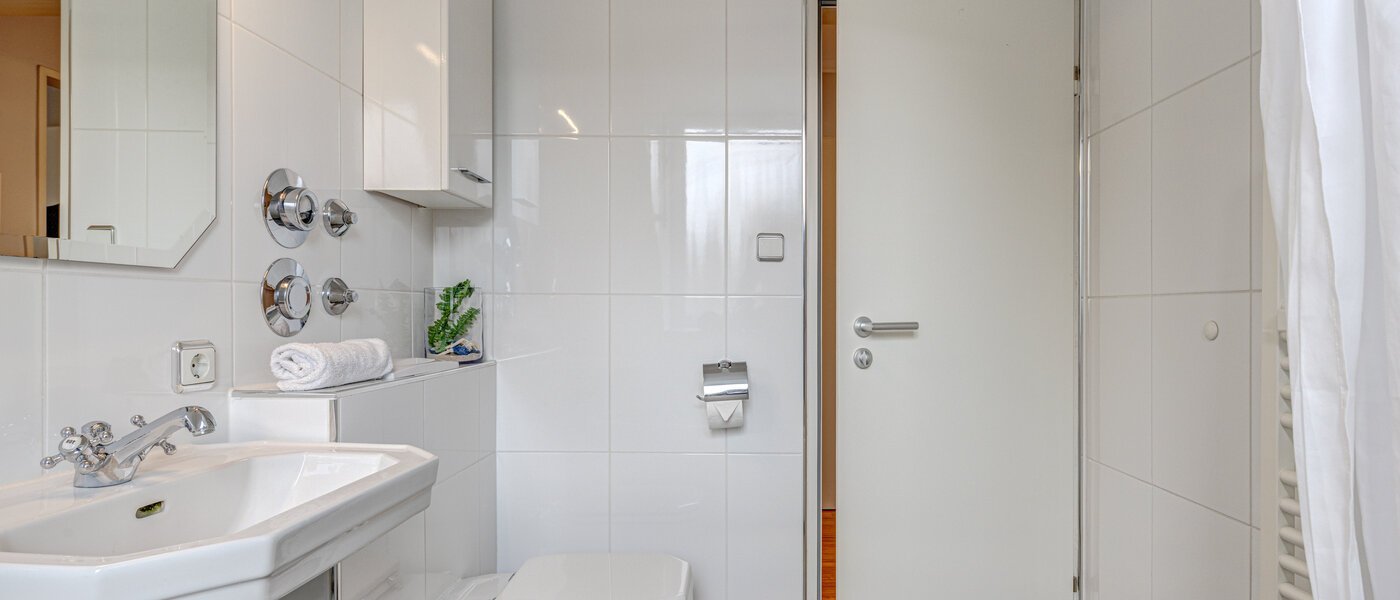 attico München Oberföhring 02 bagno 1206