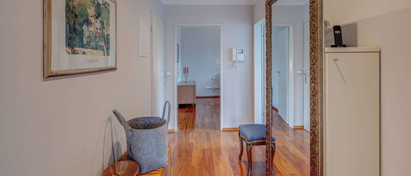 attico München Oberföhring 01 ingresso/corridioio 1206