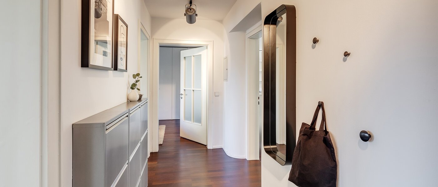 appartamento München Schwabing 01 ingresso/corridioio 12071