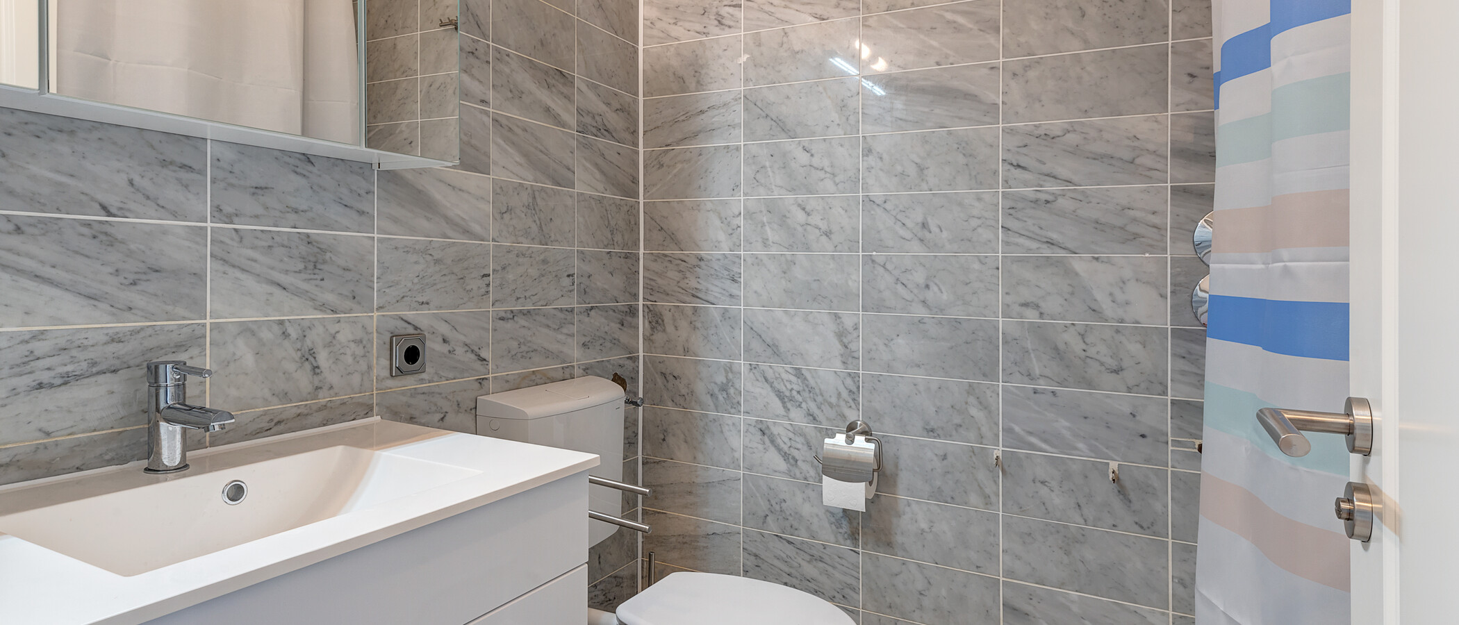 appartamento München Bogenhausen 02 bagno 12300