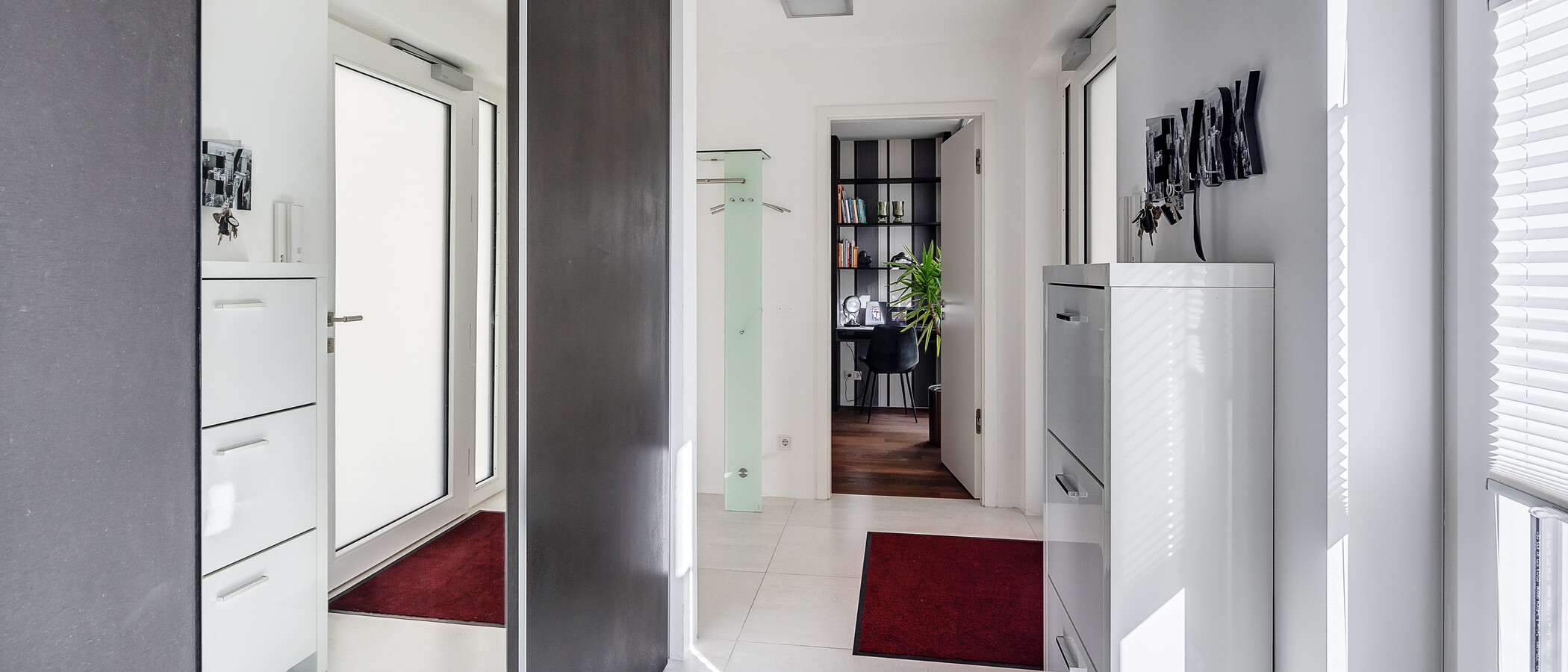 appartamento con giardino München Schwabing (rechts der Leopoldstraße) 01 ingresso/corridioio 12380