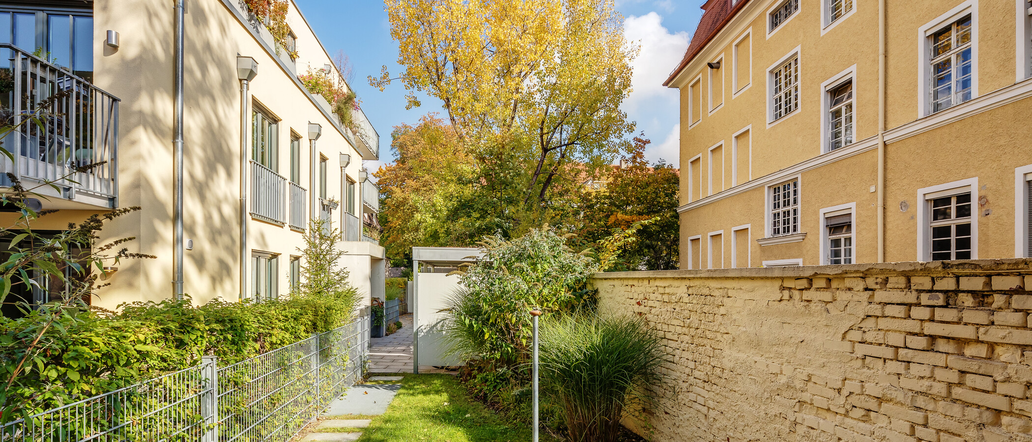 appartamento con giardino München Schwabing (rechts der Leopoldstraße) 02 cortile interno  12380