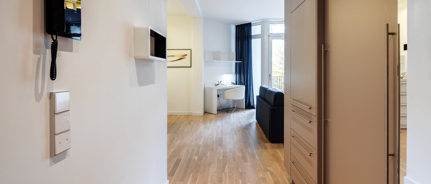 appartamento München Bogenhausen 01 ingresso/corridioio 12389