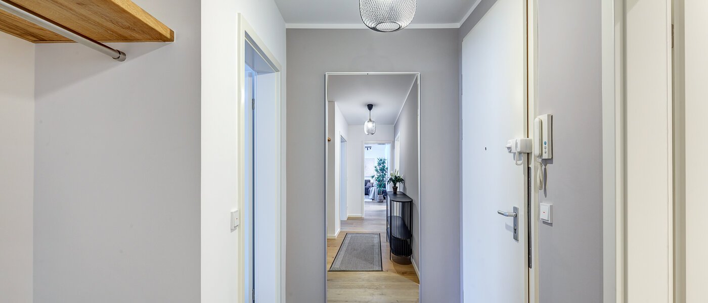 appartamento München Schwabing 01 ingresso/corridioio 12475