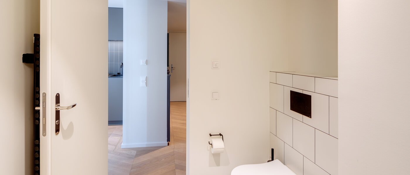 maisonnette con galleria München Herzogpark 03 toilette per gli ospiti 12522