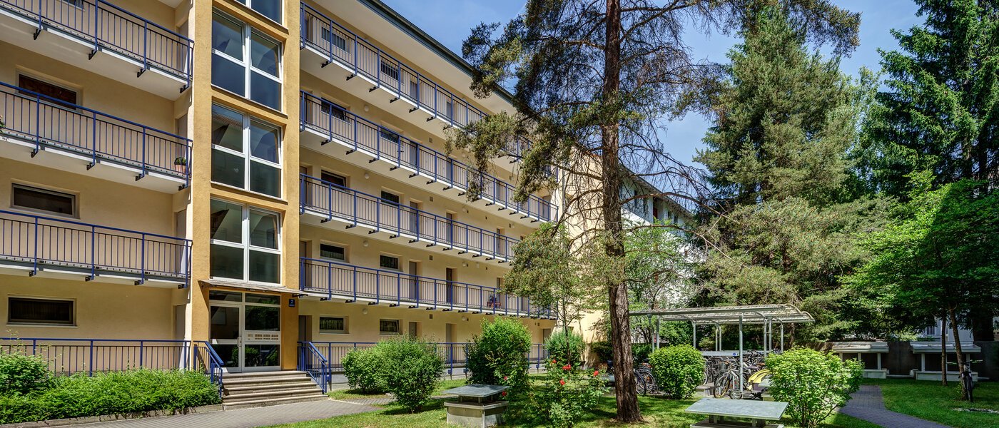 appartamento München Untersendling 02 cortile interno  12584