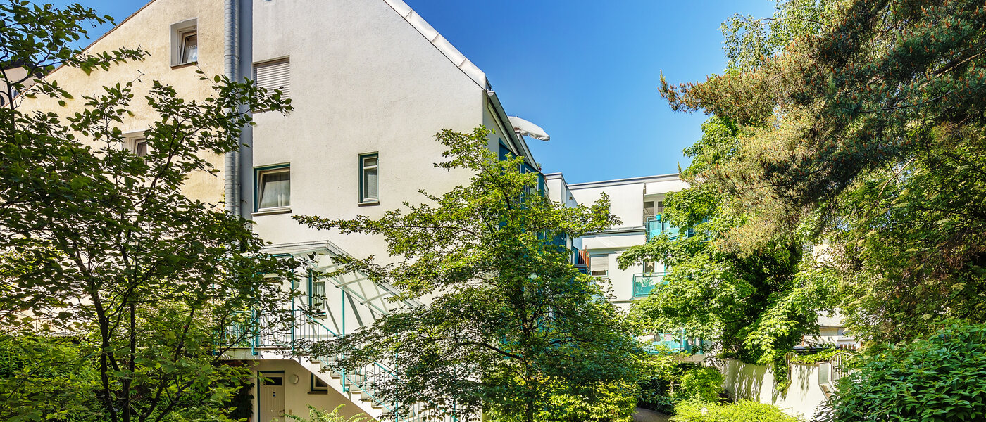 attico con terrazzo München Maxvorstadt 02 cortile interno  12588