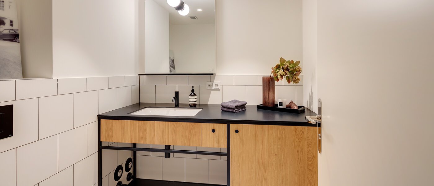 maisonnette con galleria München Herzogpark 01 toilette per gli ospiti 12616