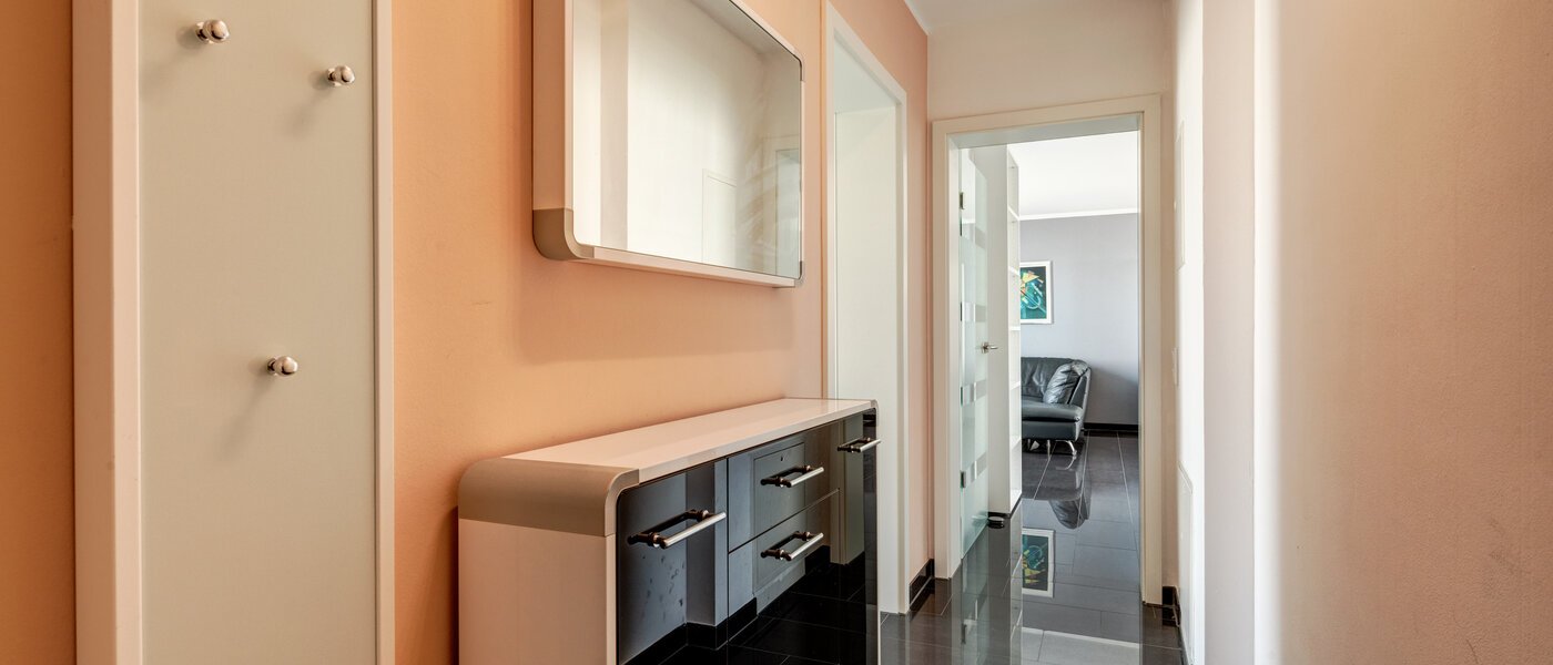 maisonette München Pasing 02 ingresso/corridioio 12653