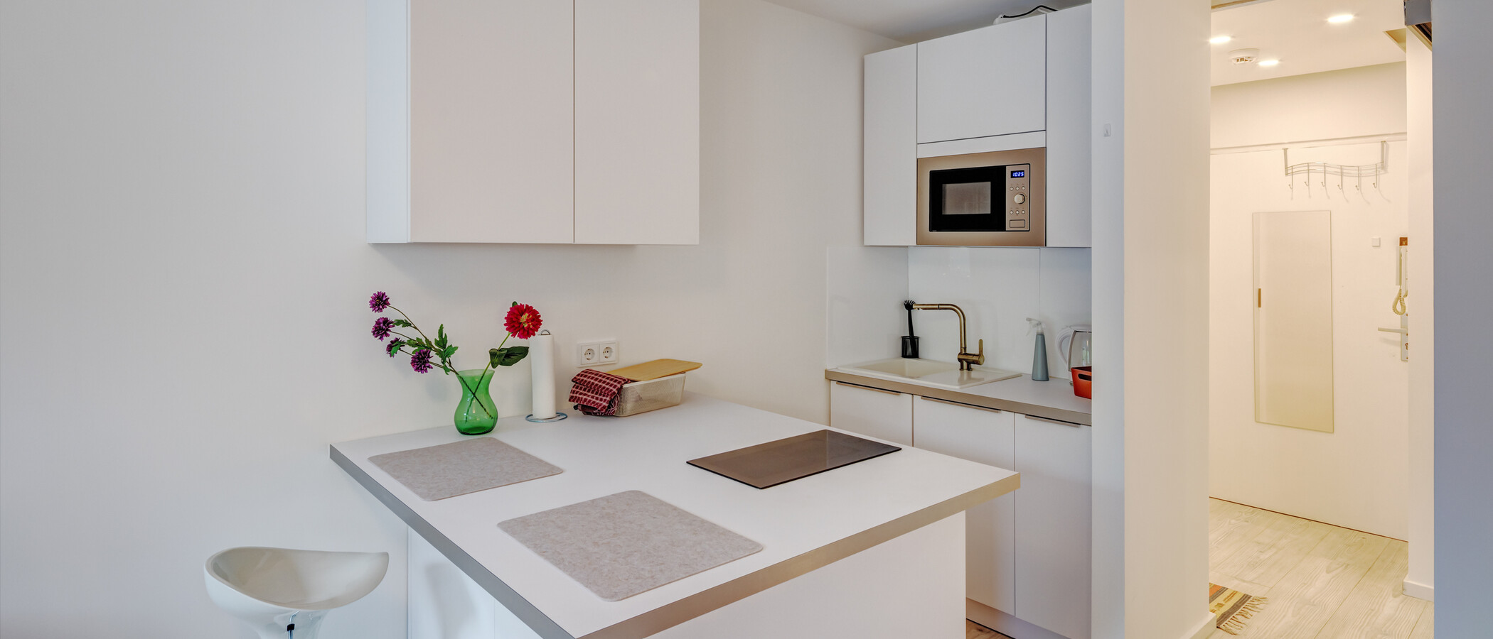 appartamento München Arabellapark 01 cucina 12671