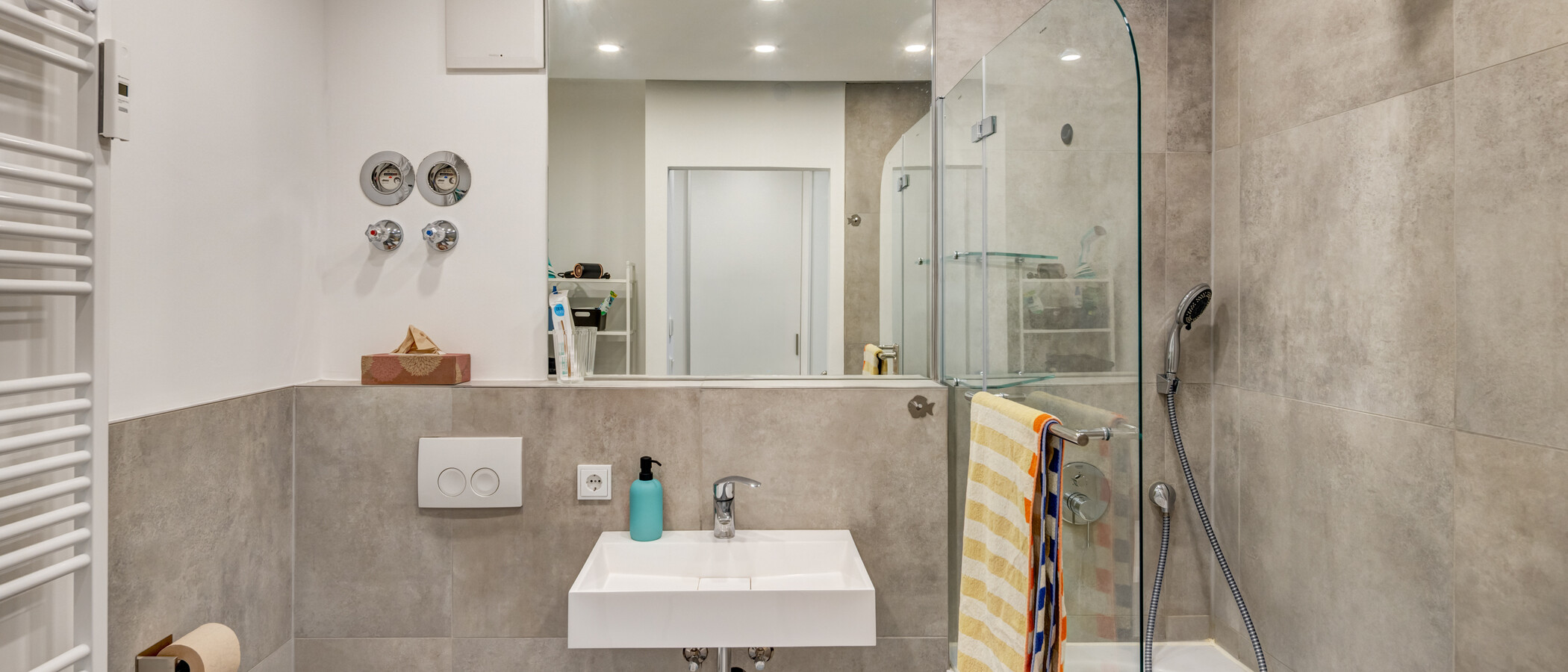 appartamento München Arabellapark 01 bagno 12671