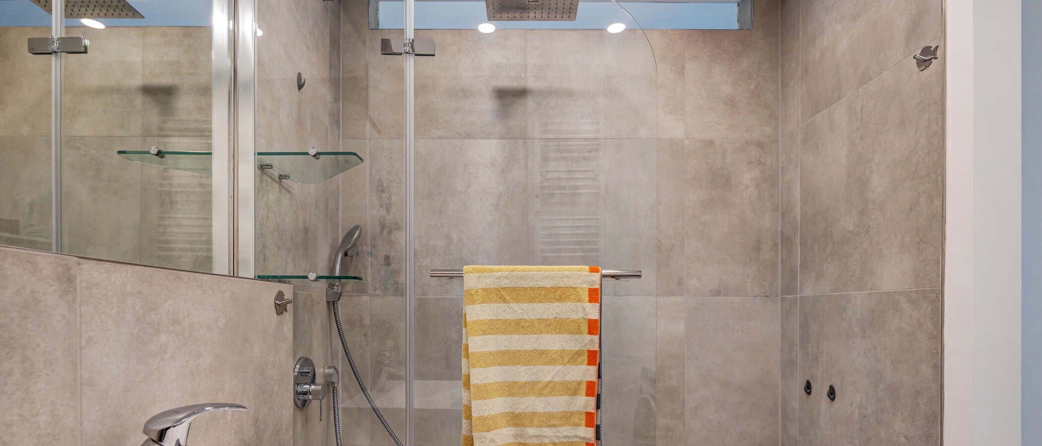 appartamento München Arabellapark 03 bagno 12671
