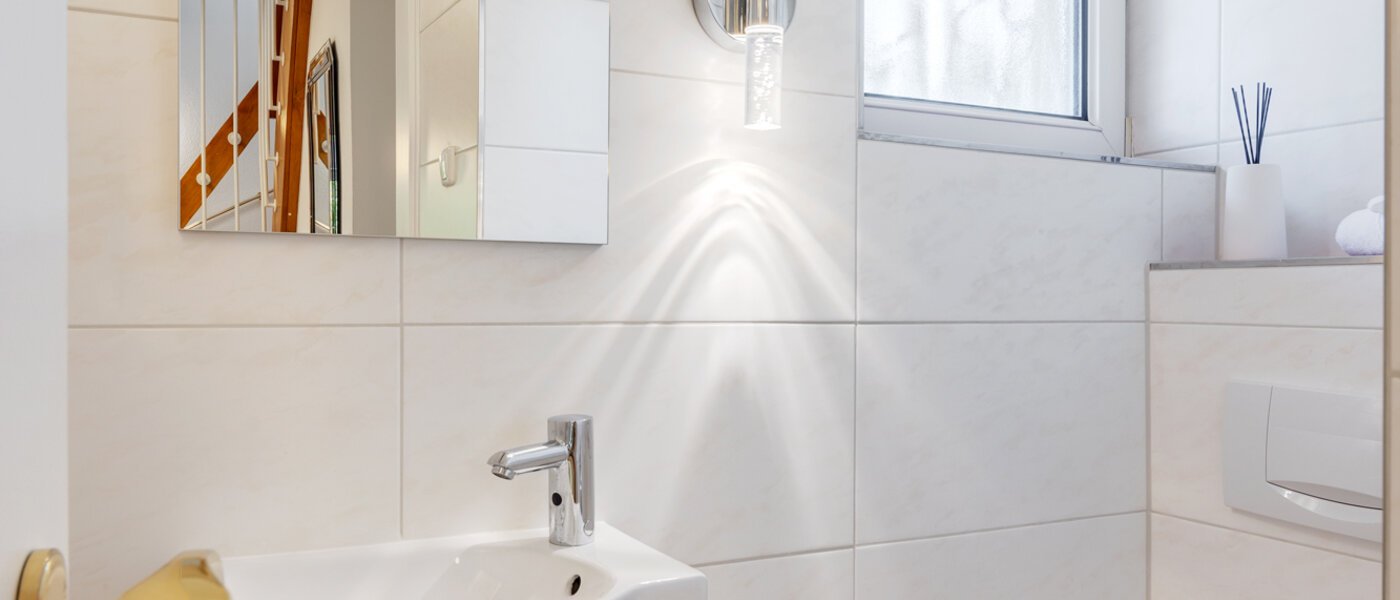 casa München Lerchenau 01 toilette per gli ospiti 12756