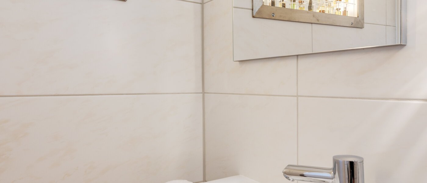 casa München Lerchenau 02 toilette per gli ospiti 12756